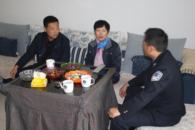 紫阳:开展“九九重阳节,浓浓敬老情” 慰问离退休老民警主题活动