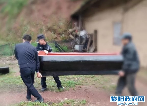 身边暖警 (4).jpg