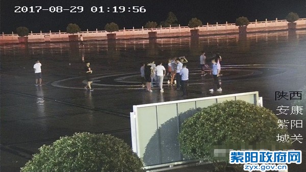 指挥中心：利用监控及时制止一起打架事件 (1).jpg