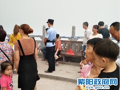 汉王所:强化安全监管顺利完成擂鼓台庙会安保任务 (3).jpg