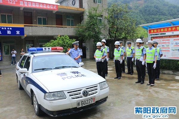 交警大队:组织民(协)警开展安全防护教育培训1.JPG
