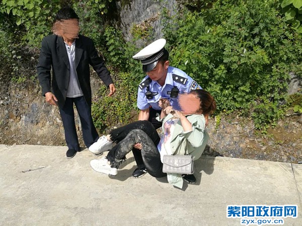 6、【及时救助伤员】 (3).jpg
