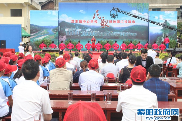 汉王所：圆满完成“民歌进校园”活动安保任务 (1).JPG