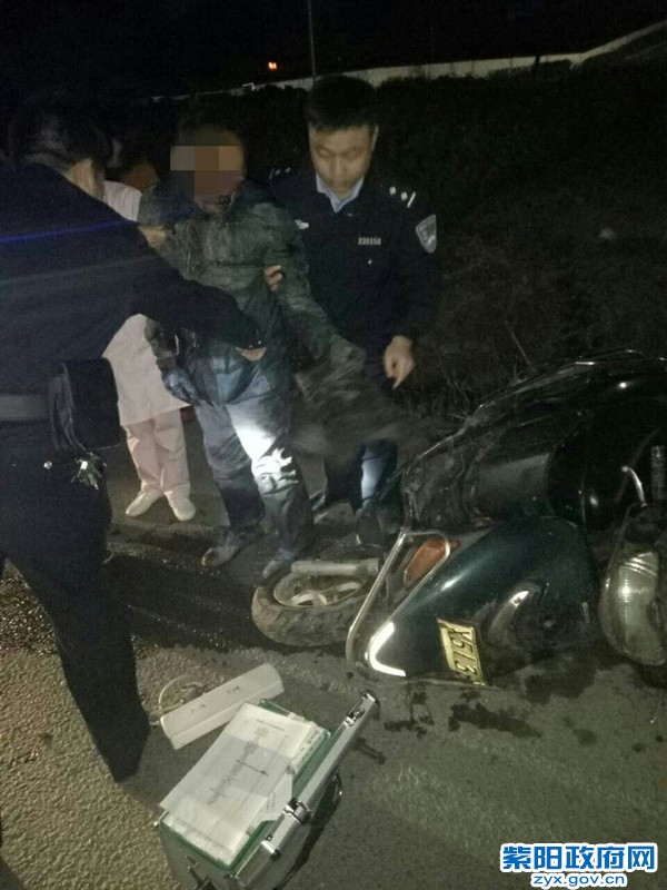 2、【及时救助车祸伤员】1.jpg