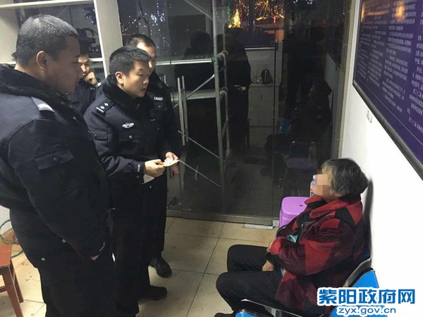 巡特警大队：警民鱼水情 温暖百姓心1_副本.jpg