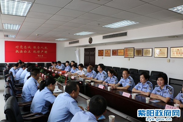 紫阳:出入境管理部门赴西安考察“五星级”服务管理模式 (1).jpg